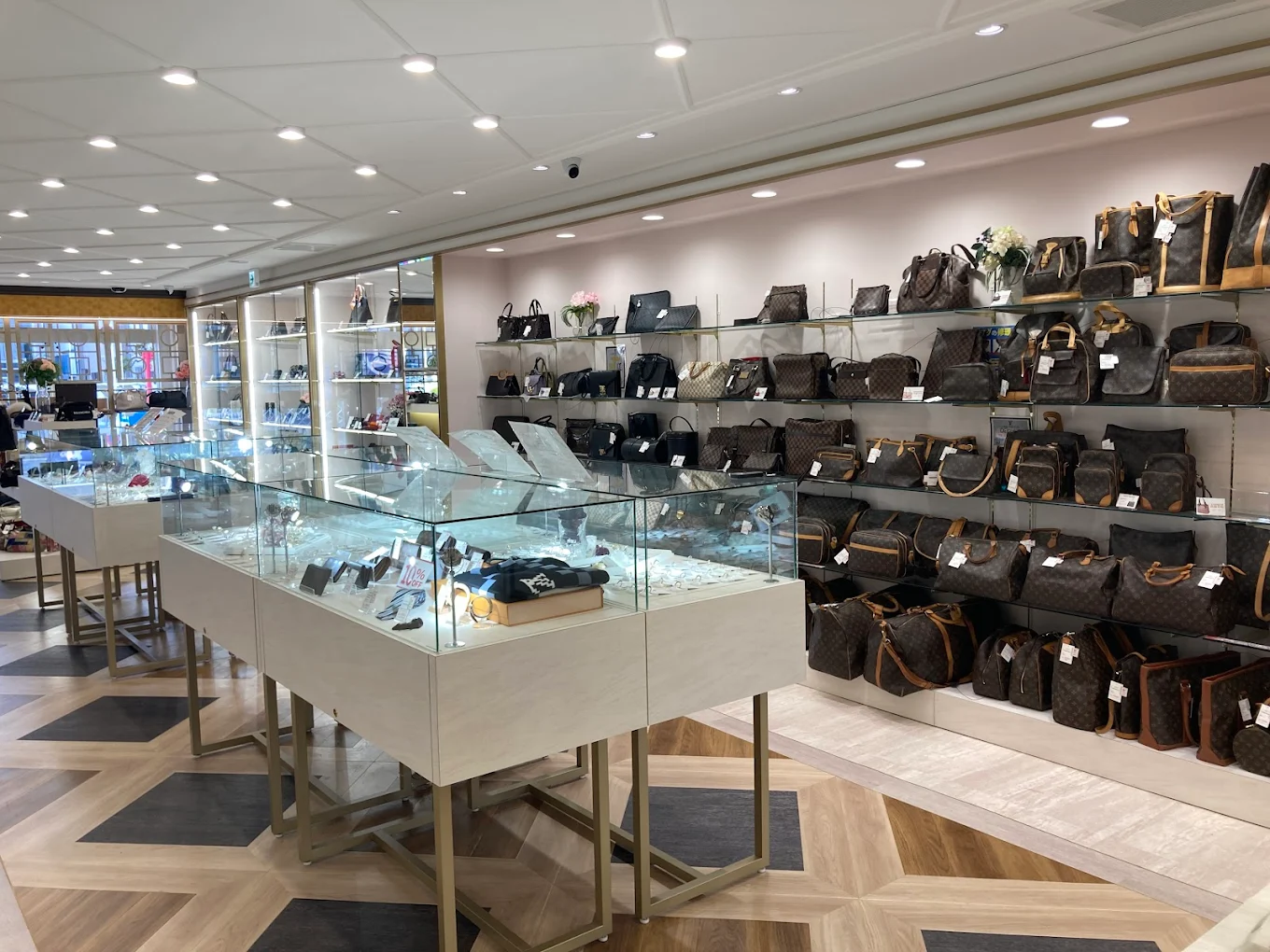 質屋かんてい局 市川インター店　スマホ買取 口コミ レビュー