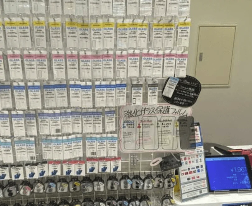 iPhone買取のクイック みなとみらいコレットマーレ店