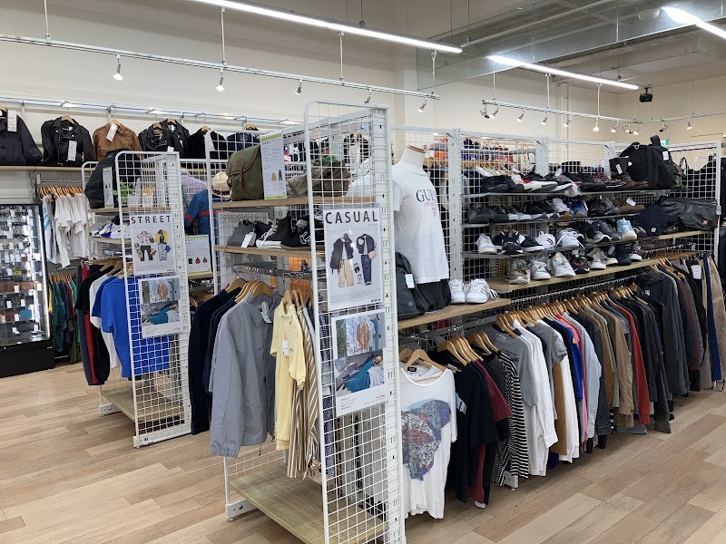 セカンドストリート 東習志野店の店内