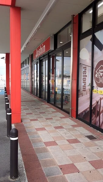 ジョーシン松阪店の店内