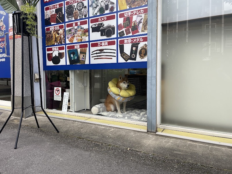 買取専門店おたからや 東三国店の屋内