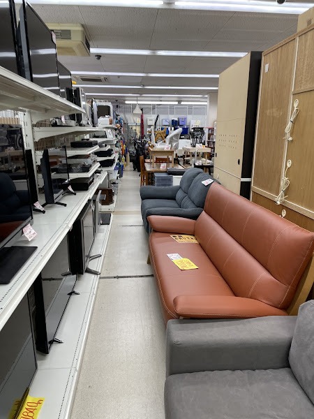総合リサイクルストアLINKの店内