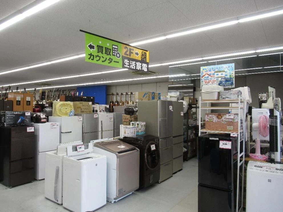 ハードオフ知立店の外観
