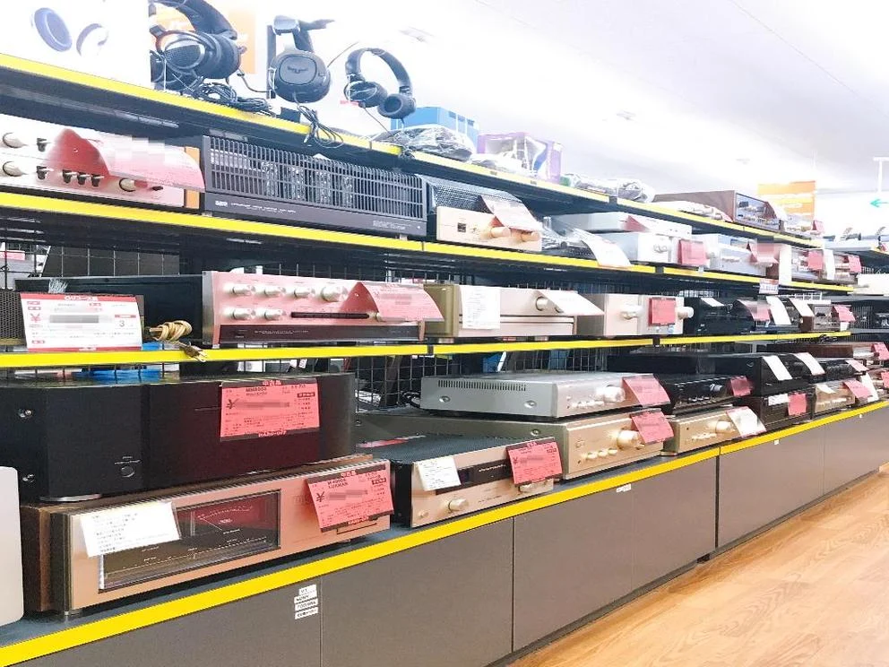 ハードオフ高蔵寺店の内観