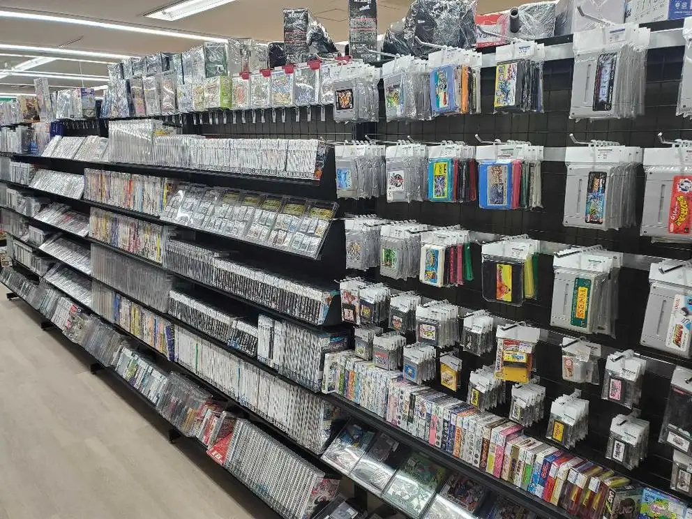 ハードオフ三河安城店の外観